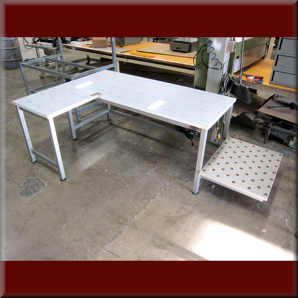 L-Shaped Lift Tables At RDM - Adjustable Tables - LA107P